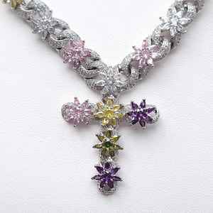 Collar Cruzado Infinity Link con Diamante Moissanite y Dijes de Flores Heladas, Plata 925 Personalizada y Joyería Hip Hop de Lujo - Product Image 5