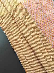 Manta Dohar de Algodón Acolchada Hecha a Mano en Jaipur con Estampado Floral - Product Image 3