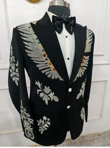 Esmoquin con bordado de águila audaz para hombre, traje negro con detalles en la parte delantera y trasera - Product Image 4