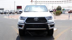 Nueva camioneta Toyota Hilux SR5 con transmisión manual - Product Image 2