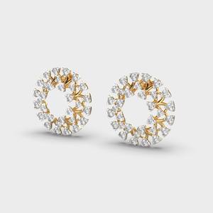 Boucles d'oreilles clous tendance en forme de cluster circulaire de diamants, finition plaquée or, idéales pour les femmes - Product Image 5