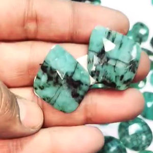 Iroc ทรงหลวมสีเขียวมรกตดิบธรรมชาติขนาด15-25มม. มี1518คู่75คู่ - Product Image 3