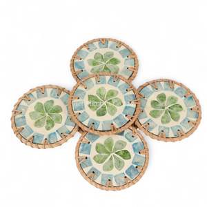 แผ่นรองแก้วทำมือจากเปลือกหอยมุก ขอบหวายธรรมชาติ สำหรับตกแต่งโต๊ะและบ้านอย่างหรูหรา - Product Image 4