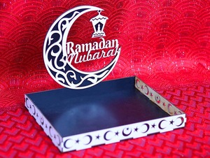 Bandeja negra Ramadan Mubarak con diseño de luna creciente, Iftar Perfecta para servir, dulces y decoración festiva de mesa - Product Image 2