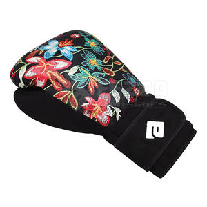 Guantes de boxeo de cuero con logotipo personalizado para hombre, servicio OEM, guantes de boxeo ligeros con cierre de velcro que absorben la humedad - Product Image 3