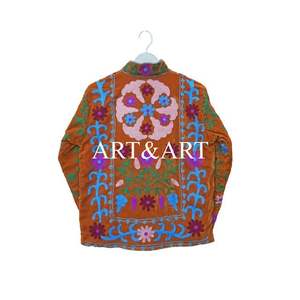 Chaqueta Acolchada Suzani de Invierno de la Mejor Calidad para Mujer, Ecológica, Transpirable, de Secado Rápido, 100% Algodón, Bordado Floral, Personalizable - Product Image 3