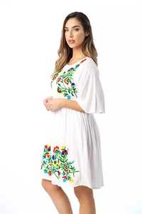 Vestido Mini Elegante Blanco de Algodón 100% Bordado de Alta Calidad, Nuevo Modelo 2025, Cuello Redondo para Mujer - Product Image 4