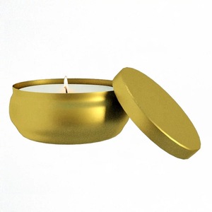 Vente en gros logo personnalisé gravé en laiton poli bougeoir et bocaux de bougie vide bougeoir parfumé à la cire de soja d'Inde - Product Image 6