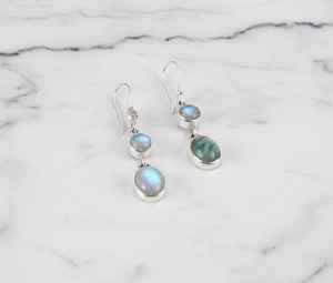 Boucles d'oreilles clous en labradorite et pierre de lune, plaquées or, en argent sterling, jolies boucles d'oreilles doubles pendantes, bijoux faits à la main pour femmes, pour les fêtes - Product Image 5