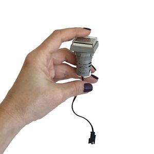 AEK-Tech BJ-22FVA Voltmètre, ampèremètre et fréquencemètre 3-en-1 AC 60-500V 0-100A 20-75Hz - Product Image 4