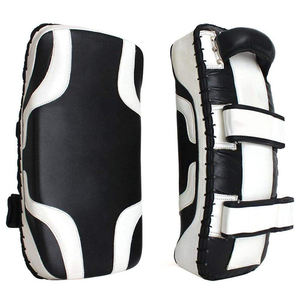 Kick Pads en cuir thaïlandais personnalisables pour MMA Focus Training Hard Kicking Boxing Produit de qualité avec logo personnalisé - Product Image 5