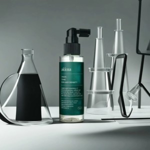 ยาบำรุง Hinoki ความหนาแน่นของเส้นผมระดับพรีเมียม100มล. ให้สัมผัสกับความมหัศจรรย์ของการกระตุ้นรูขุมขนที่อยู่เฉยๆที่ผมและหนังศีรษะของคุณ - Product Image 4