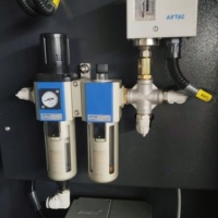 Centre d'usinage vertical VMC855 avec broche taïwanaise, fraiseuse CNC 3 axes pour la fabrication de moules, BT40 8000 tr/min haute précision