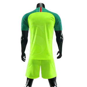 Prix bon marché d'usine uniforme de football dernière conception uniforme de football de bonne qualité uniforme de football pour hommes - Product Image 2