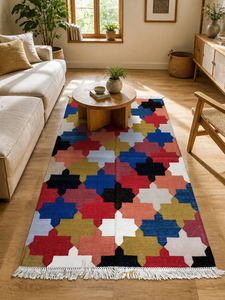 Tapis de sol décoratif Dhurrie en coton fait main réversible, multicolore, à motifs géométriques en mosaïque, avec franges à pompons pour salon - Product Image 3