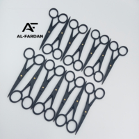 Ciseaux à cils de couleur noire mate Ciseaux à ongles à cuticules en acier inoxydable Ciseaux de manucure noirs au plasma avec logo personnalisé
