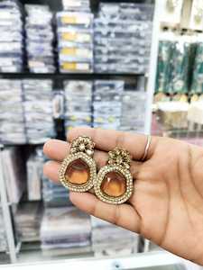 Boucles d'oreilles plaquées Fashion Shadow pour femmes vêtements quotidiens en gros - Product Image 3