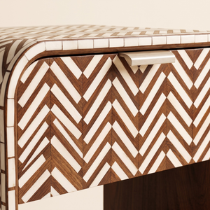 Mesita de noche artesanal de madera maciza con incrustaciones de hueso y 1 cajón de almacenamiento, ideal para dormitorios, hoteles y apartamentos. - Product Image 4