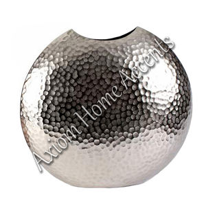 Accents de maison Axiom sophistiqués Vase en métal fabriqué à la main Glaçure transparente Forme unique pour une utilisation décorative de jardin élégant - Product Image 4