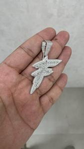 Collar con Colgante Personalizado con Inicial F de Moda, Collar con Nombre Personalizado de Hip Hop con Letra en Forma de Baguette de Moissanita, Colgante con Incrustaciones de Diamantes - Product Image 5