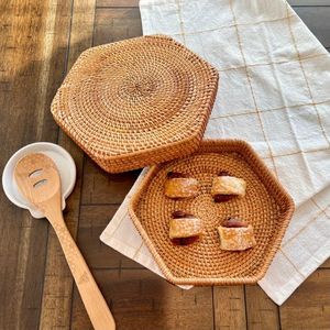 Meilleure vente en gros Plateau de service écologique en rotin hexagone Vaisselle Restaurant Entrée Table basse Ottoman du Vietnam - Product Image 3