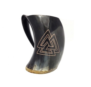 Mug en corne de buffle Viking, écologique, fait main, d'inspiration médiévale, poli, authentique, pour Noël et anniversaire - Product Image 4