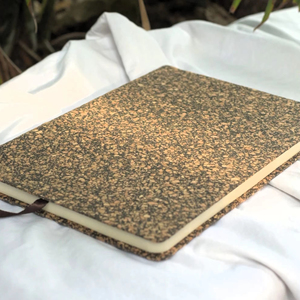 Agenda A5 écologique Olive foncé couverture rigide ouverte normale avec fil en spirale reliure liège caoutchouté matériel 100 feuilles - Product Image 1