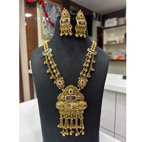 Conjunto de Collar y Aretes de Diseño de Primera Calidad, Chapados en Oro, con Piedras, Estilo Clásico, para Bodas, Fiestas, Compromisos, Colección para Mujer - Product Image 1