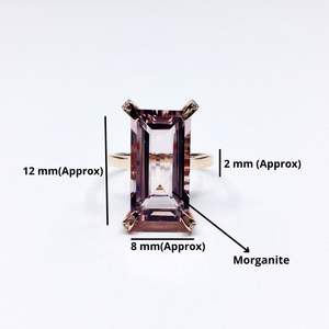 Proveedor de Joyería al por Mayor para Uso Diario, Anillo de Boda con Piedra Grande Personalizada de Morganita con Corte Princesa en Oro de 18K - Product Image 2