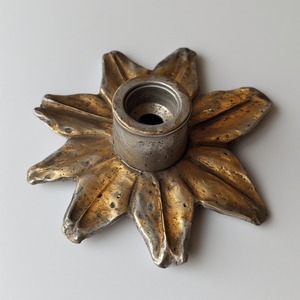 ตะกร้าต้นคริสต์มาสโลหะเคลือบเงาสะท้อนแสงสีแสดงเทียนให้ความอบอุ่นเพื่อความสุขสงบดีไซน์ทนทานปรับขนาดได้ - Product Image 1