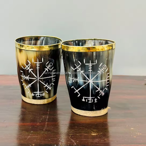 Tasse en corne de buffle à boire tasse Viking en finition naturelle tasse en corne écologique boisson en verre en corne réutilisable et lavable - Product Image 1