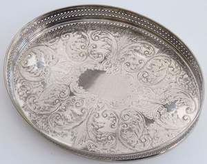 Placa de cargador de metal redonda de aspecto Premium texturizado para Decoración de mesa de vacaciones ajustes de restaurante y arreglos de boda - Product Image 5