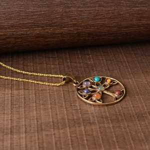 Nouveau Pendentif Arbre de Vie en Laiton pour Femme, Plaqué Or 18 carats, Design Floral Bohème, Collier Multi-Pierres, Vente en Gros - Product Image 3