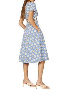 Vestido con estampado de margaritas suave y cómodo de calidad superior para mujer Vestido informal con mangas abullonadas disponible para la venta - Product Image 3