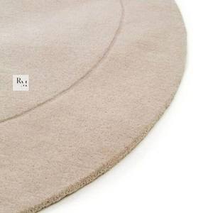 Tapis ovale en laine tufté à la main, motif galet, avec design de contour doux, pour la décoration moderne des salons et des chambres. - Product Image 6