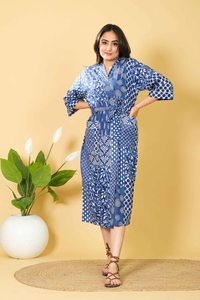 เสื้อคลุมอาบน้ำผ้าฝ้ายเนื้อนุ่มพิมพ์ลายสำหรับผู้หญิงชุดคลุมเอวสีครามพร้อมชุดกิโมโนยาวถึงเข่าสำหรับฤดูร้อน - Product Image 3