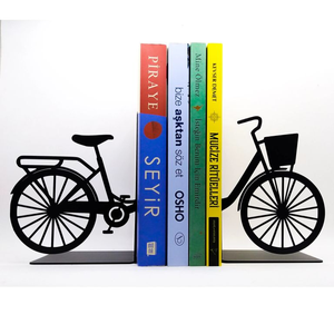 Serre-livres en métal robustes avec des supports de rangement élégants au design unique pour la décoration de la maison Serre-livres décoratifs - Product Image 1