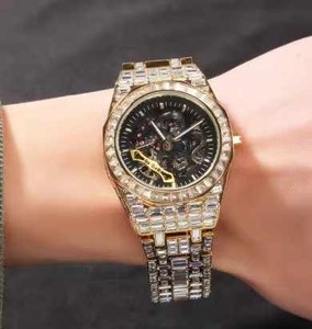 Lujo Unisex Full Iced Baguette CZ reloj mecánico automático negro Bling estilo rapero reloj de pulsera de acero inoxidable para hombres y mujeres - Product Image 4