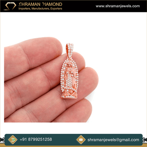 ผู้ส่งออกอินเดียของจี้เพชรโมอิสซาไนต์คุณภาพสูง 14K ทอง 0.7 กะรัต และ 10 กรัม แบบ Unisex ประดับเพชรแบบ Iced Out รูปพระแม่กัวดาลูป - Product Image 6