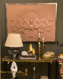 Support de bougeoir à trois bras en aluminium attrayant avec bougeoir en métal de finition or brillant pour pièce maîtresse de table - Product Image 5