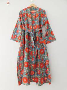 Bata Kimono de Algodón Floral con Estampado a Mano, Bata Midi Elegante para Verano - Product Image 6
