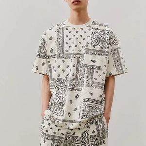 เสื้อยืดโอเวอร์ไซส์แขนสั้นคุณภาพสูงสำหรับผู้ชาย ผลิตจากโพลีเอสเตอร์/คอตตอน แห้งเร็วและระบายอากาศดี บริการ OEM - Product Image 1