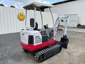2018 Takeuchi TL6R <b>8</b> <b>Ton</b> Mini <b>Excavator</b> with Perkins Engine and Hitachi Pump - Product Image 5