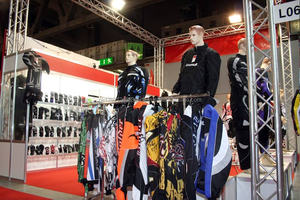 ชุดวิ่งจ๊อกกิ้งลายทางสำหรับผู้ชายเสื้อแขนสั้น + กางเกงขาสั้นแบบผูกเชือกชุดออกกำลังกาย - Product Image 3