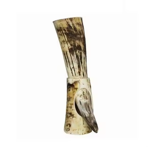 Cuerno de Bebedero de Cuerno de Búfalo - Diseño Moderno Hecho a Mano Ecológico para Regalos de Negocios de Vino y Decoración del Hogar - Venta al por Mayor de Crescent Crafts - Product Image 1