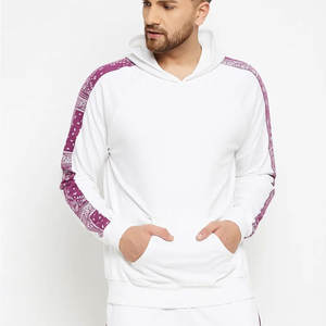 เสื้อฮู้ดผู้ชายทรงสลิมฟิตพร้อมโลโก้ที่กำหนดเองสไตล์สตรีทสไตล์ลำลองในดีไซน์ใหม่สำหรับฤดูหนาวพร้อมเทคนิคการย้อมธรรมดา - Product Image 1