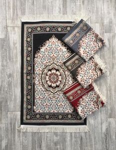 Tapis de prière en soie artisanal fait à la main, artisanat islamique traditionnel, magnifique motif de broderie détaillé - Product Image 5