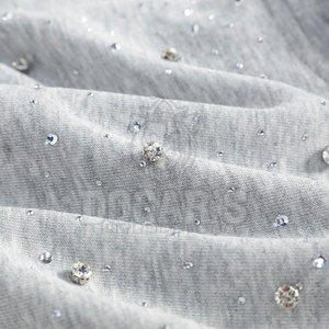Sweat à capuche respirant et léger avec décorations en cristal, aspect brillant, style urbain, coupe confortable, idéal pour le quotidien - Product Image 4