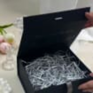 <span class=keywords><strong>กล่อง</strong></span>ของขวัญแม่เหล็กแบบกำหนดเองได้ พร้อมชื่อส่วนตัว <span class=keywords><strong>กล่อง</strong></span>ขอเพื่อนเจ้าสาว สำหรับงานเลี้ยงฉลองสมรสและของชำร่วยงานแต่งงาน - Product Image 2