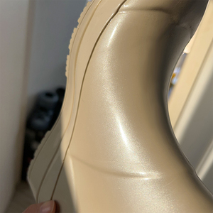 Nouveau <span class=keywords><strong>Beige</strong></span> Solide Couleur Slip Resistance Sexy Glitter Femmes Bottes De <span class=keywords><strong>Pluie</strong></span> À La Mode - Product Image 4
